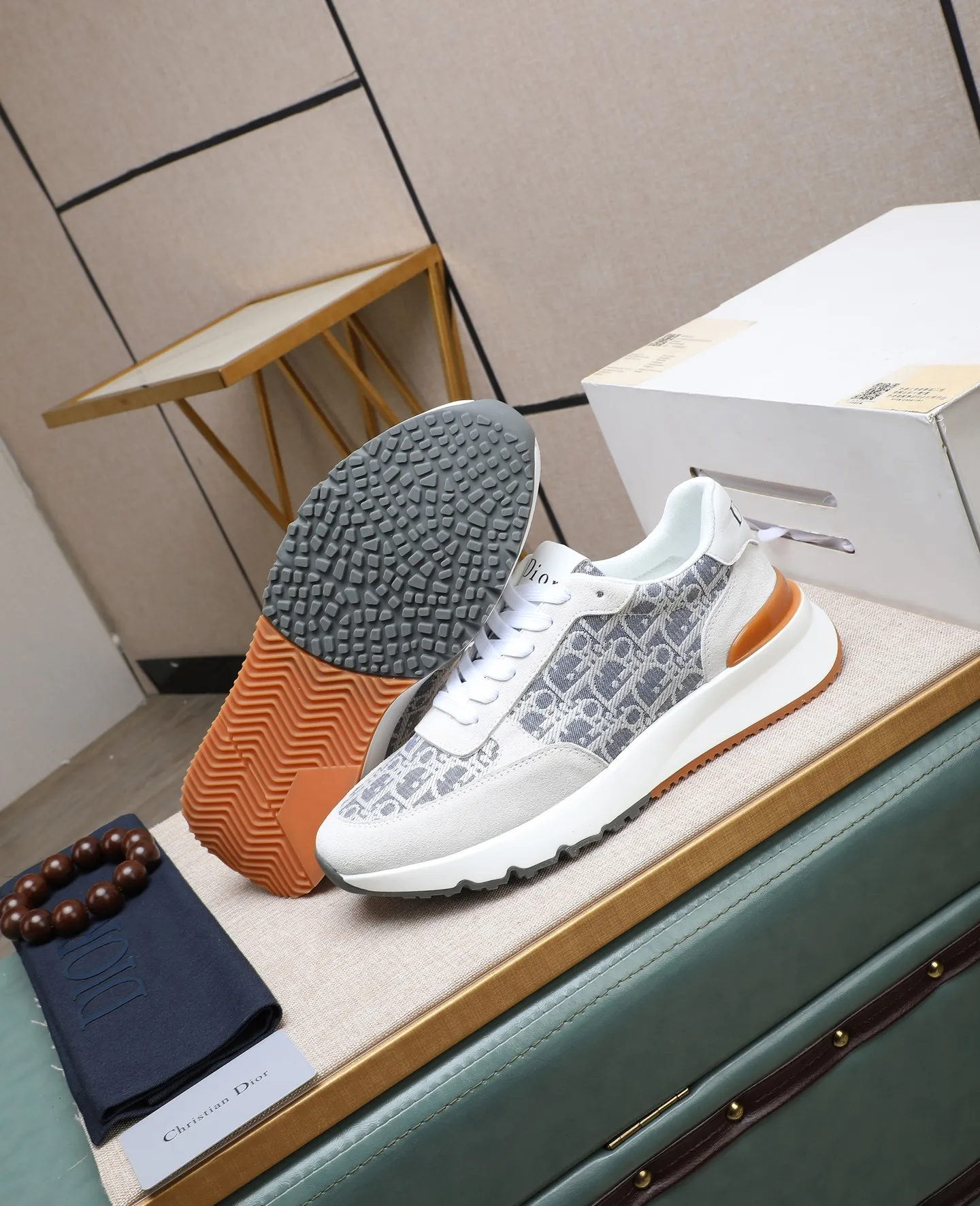 Men's men's shoes💰460 🌹🌹[Dior] latest model🙈original replica! 👟👟👟You can go to the top-notch workmanship. The upper is made of Italian 🇮🇹imported cowhide. The mesh lining is suitable for travel. The original replica outsole makes it suitable for all kinds of travel, showing low-key luxury. Let quality speak for itself. Color: Size: 38-44
